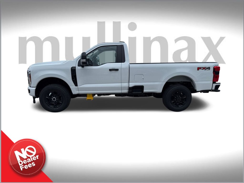 2025 Ford F-350 photo 2
