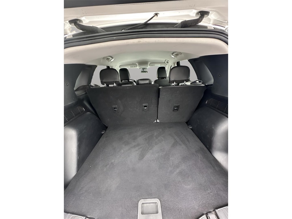2022 Ford Escape SEL photo 12