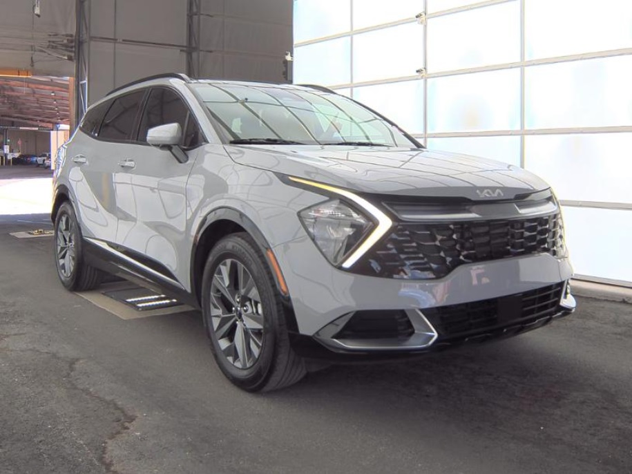 2023 Kia Sportage SX photo 2