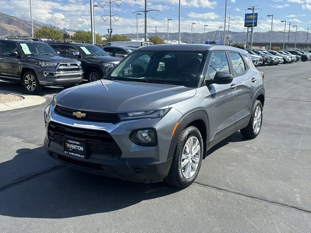 2021 Chevrolet Trailblazer LS photo 2