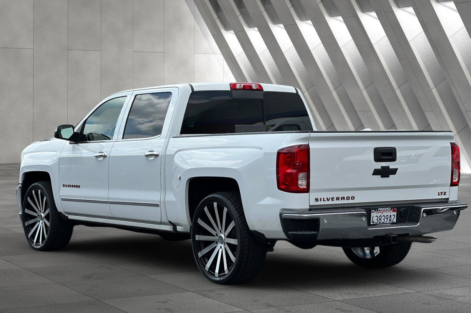 2016 Chevrolet Silverado 1500 LTZ photo 5