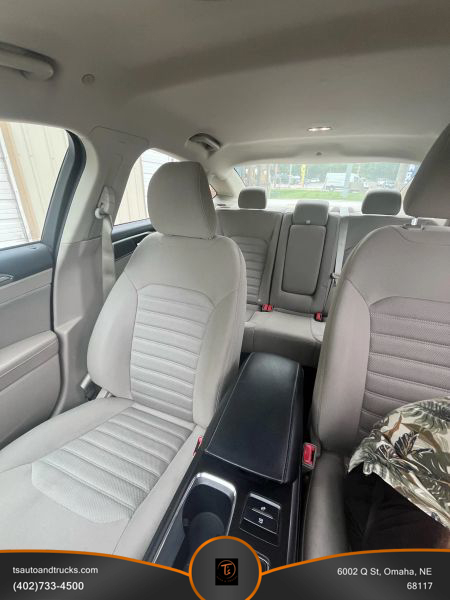 2018 Ford Fusion SE Hybrid photo 20