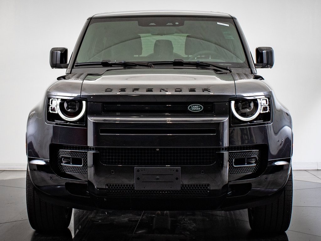 2023 Land Rover Defender 90 V8 photo 2