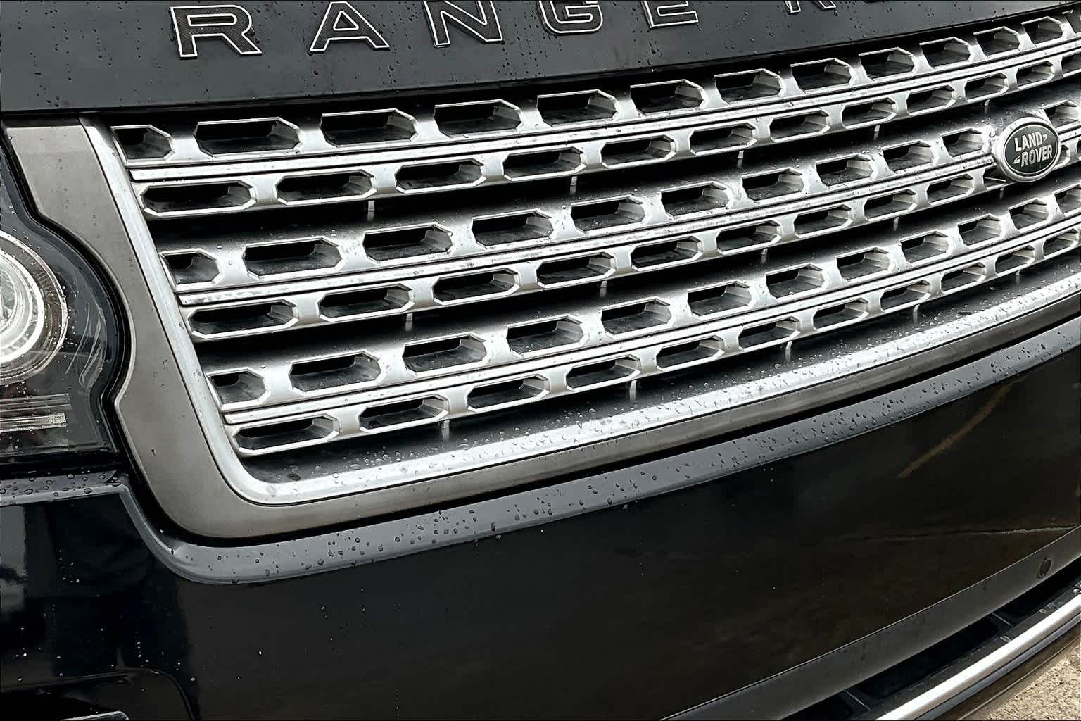 2015 Land Rover Range Rover SuperCharged photo 28