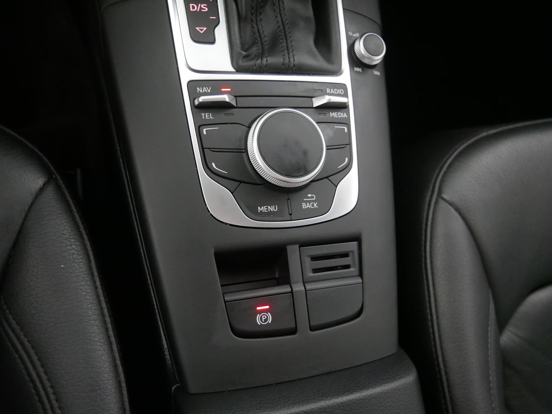 2015 Audi A3 2.0T Premium photo 28