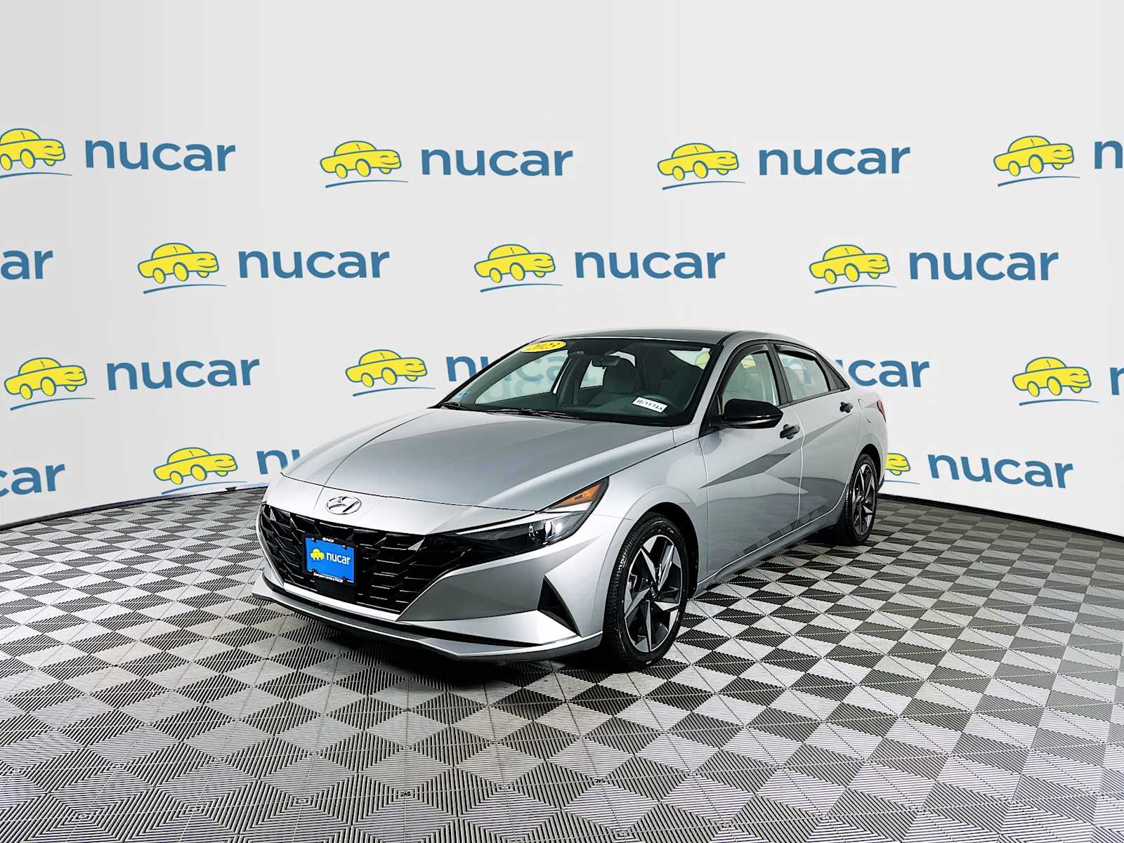 2023 Hyundai Elantra SEL Convenience photo 2