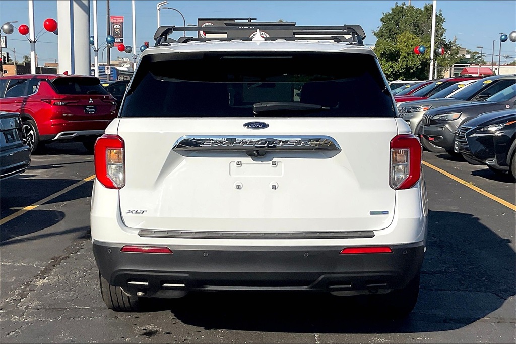 2020 Ford Explorer XLT photo 2