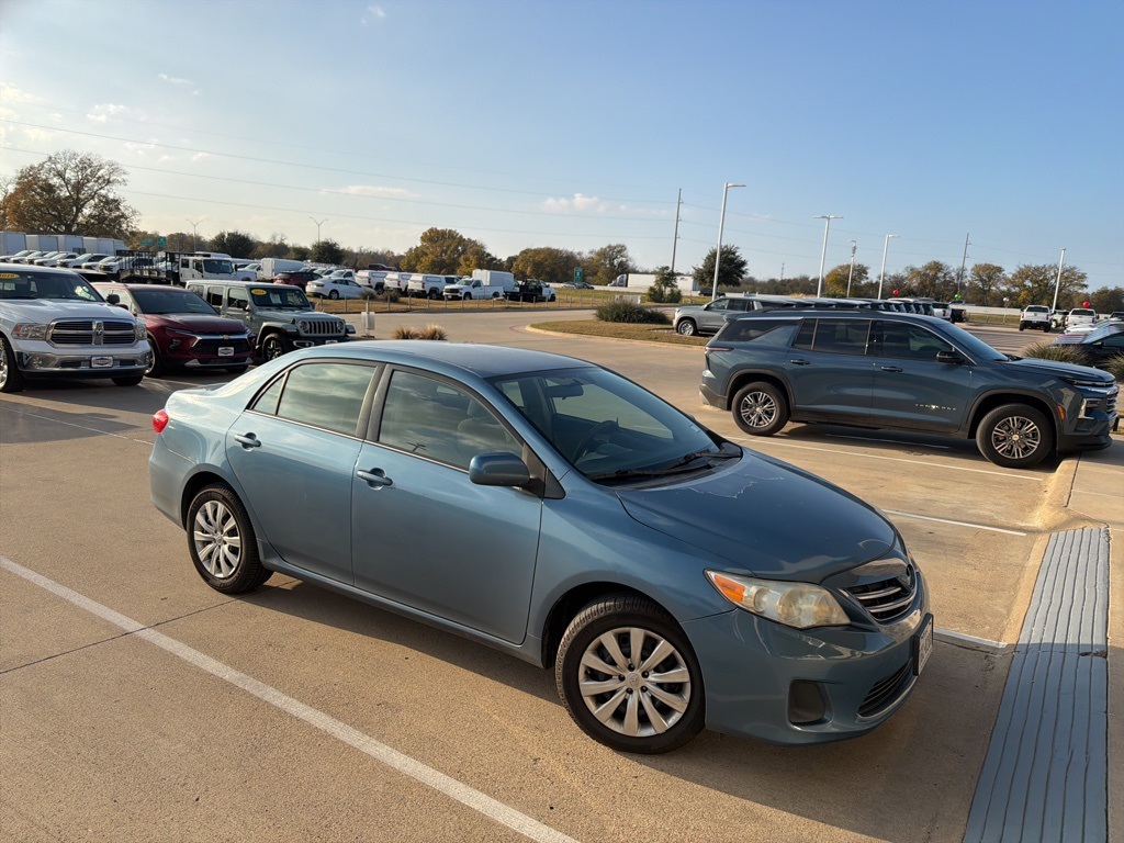 2013 Toyota Corolla S's photo