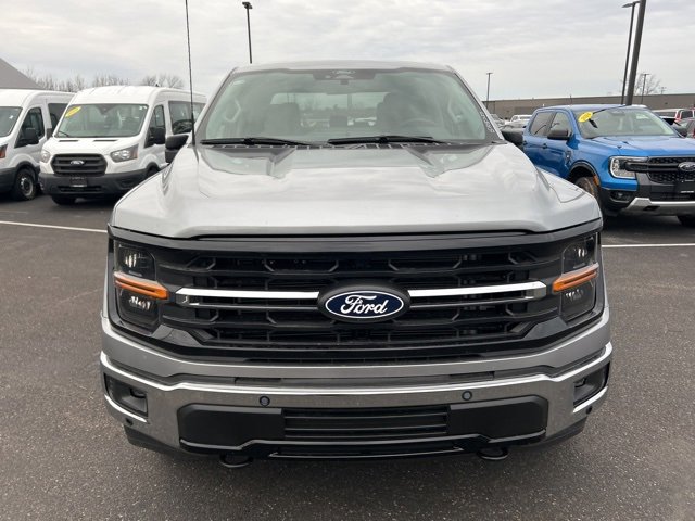 2025 Ford F-150 XLT photo 2