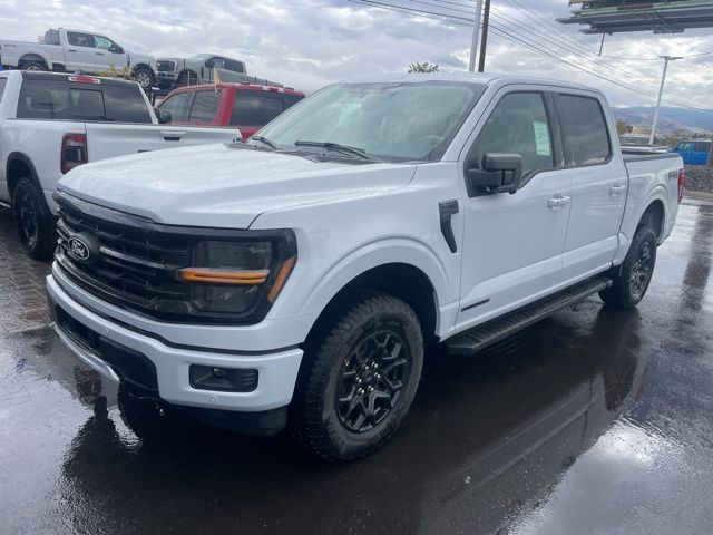 2025 Ford F-150 XLT photo 2