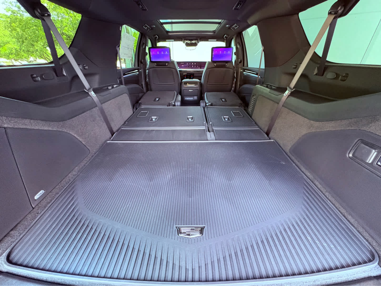 2025 Cadillac Escalade ESV Sport photo 19