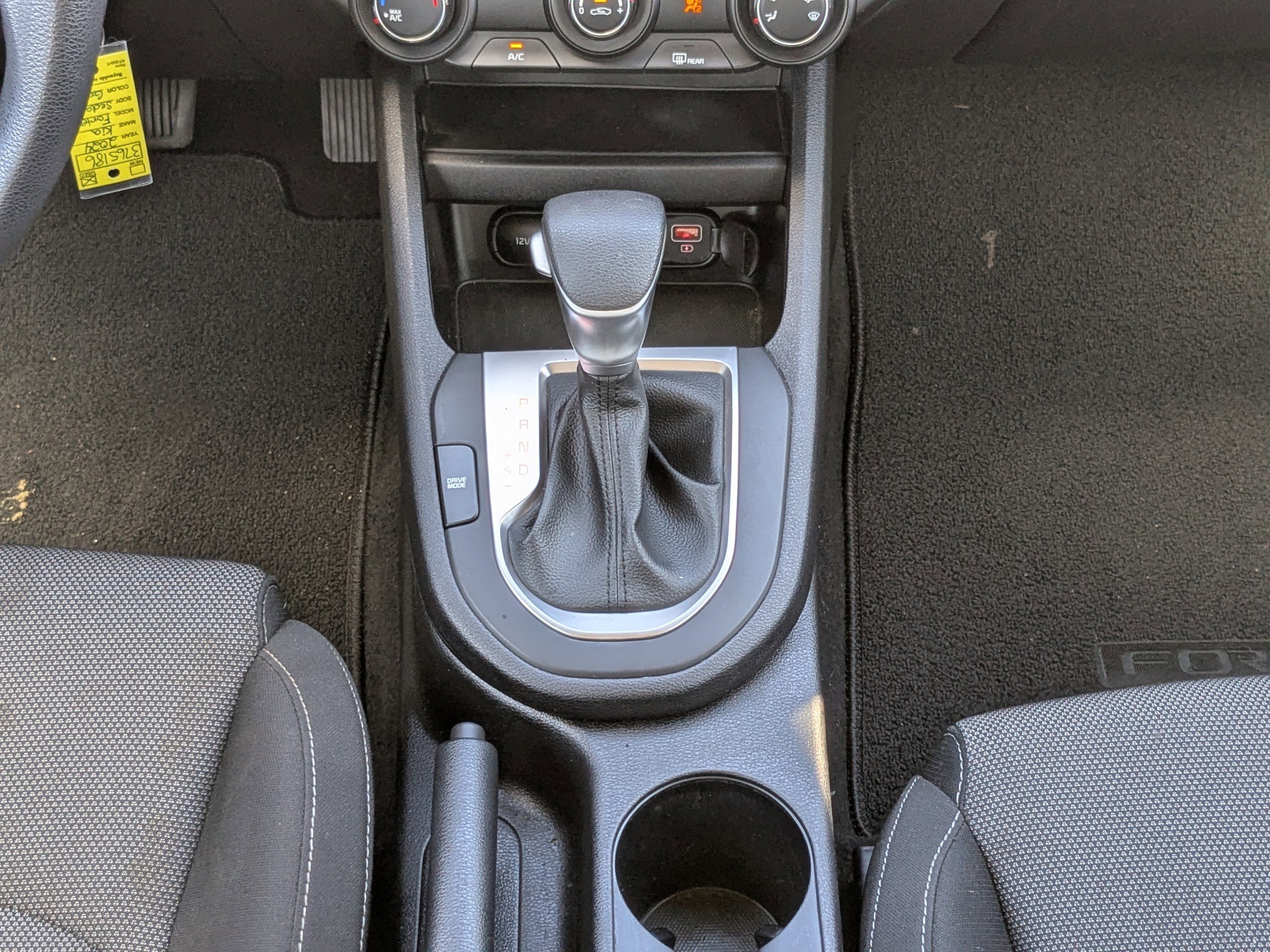 2024 Kia Forte LXS photo 15