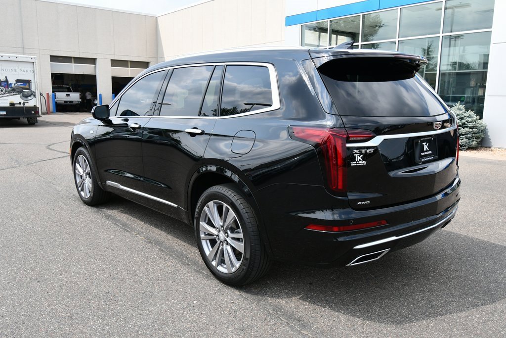 2023 Cadillac XT6 Premium Luxury photo 3