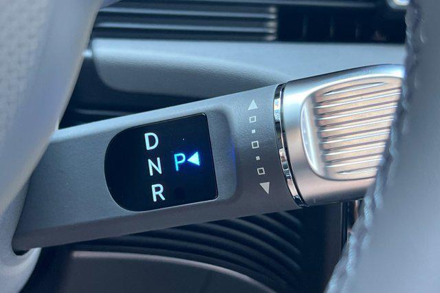 2025 Hyundai Ioniq 5 SE photo 18