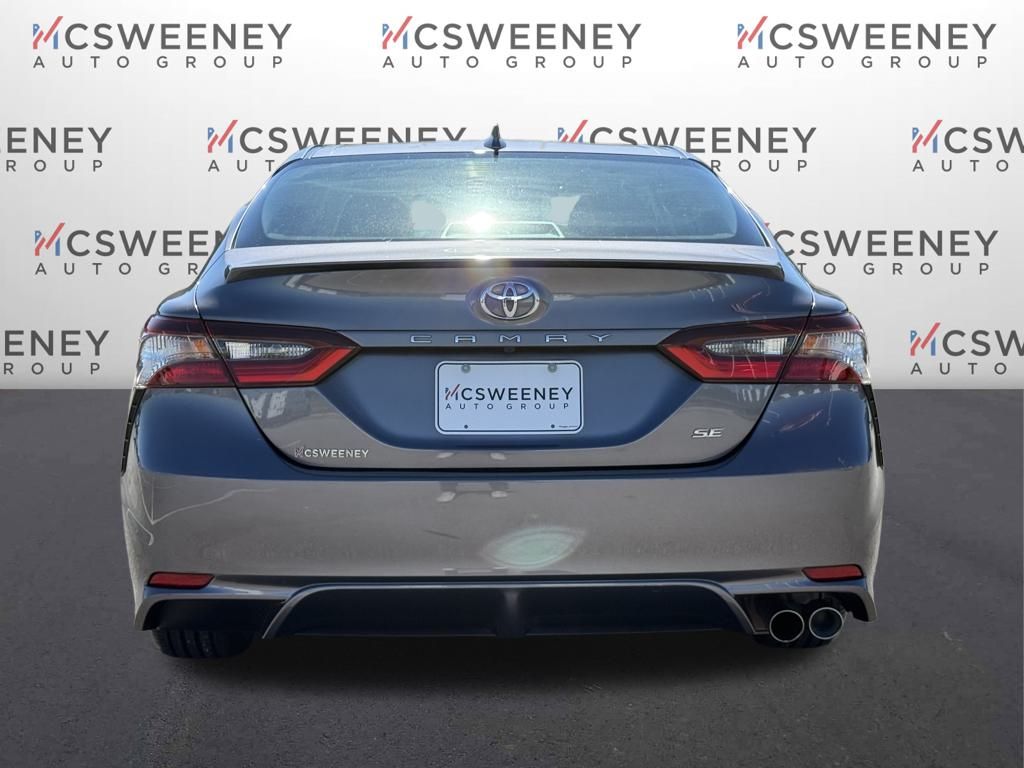 2023 Toyota Camry SE photo 4