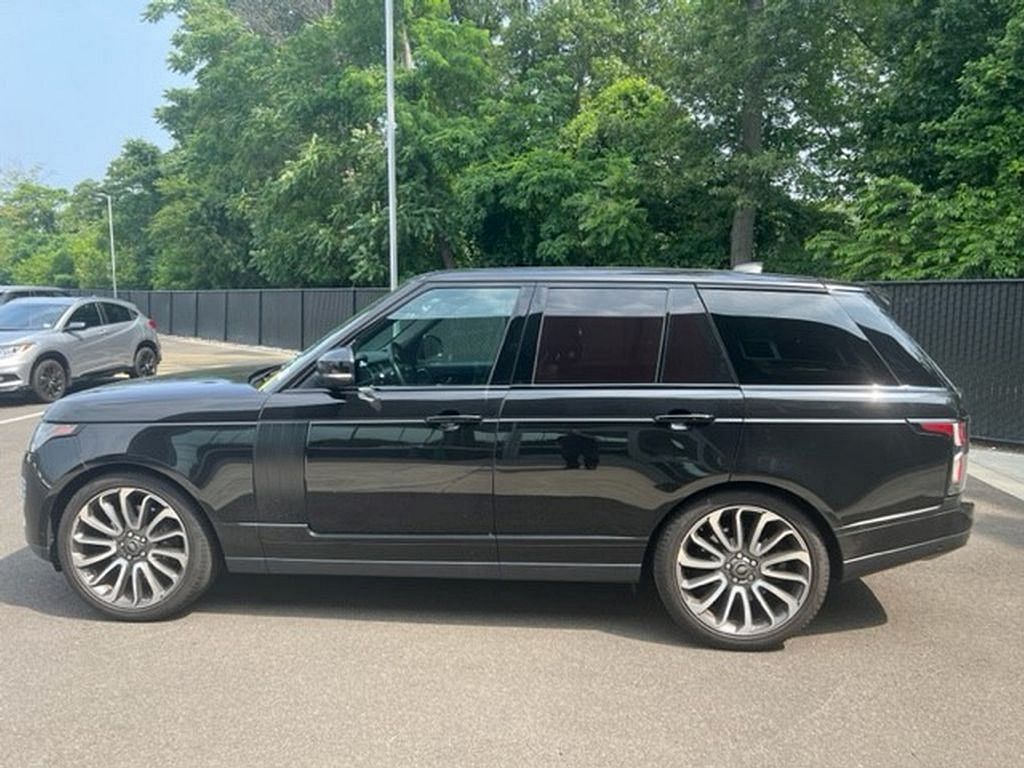 2020 Land Rover Range Rover HSE photo 4
