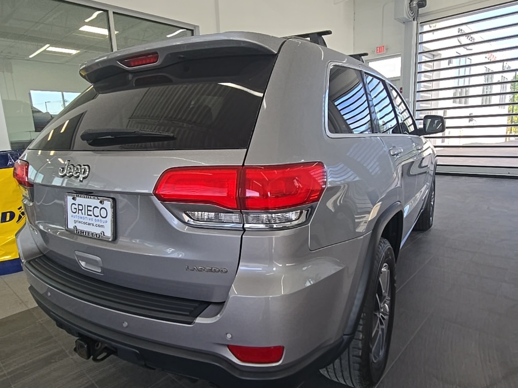 2019 Jeep Grand Cherokee Laredo E photo 8