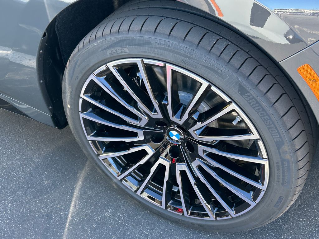 2025 Bmw 760i 760i xDrive photo 3