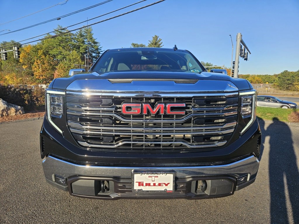 2024 Gmc Sierra 1500 SLT photo 2
