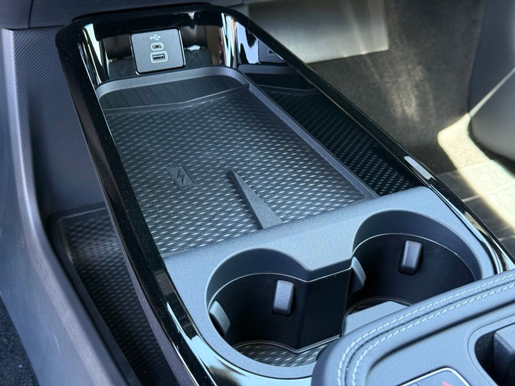 2025 Ford Mustang Mach-E Select photo 12
