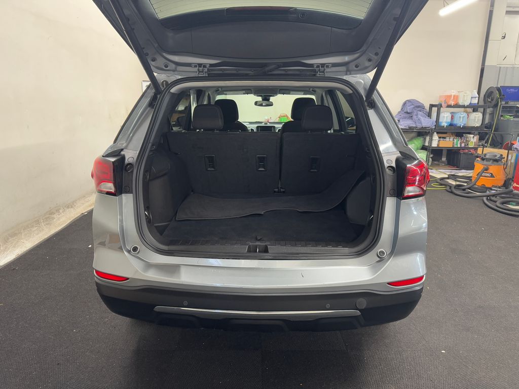 2024 Chevrolet Equinox LT photo 6