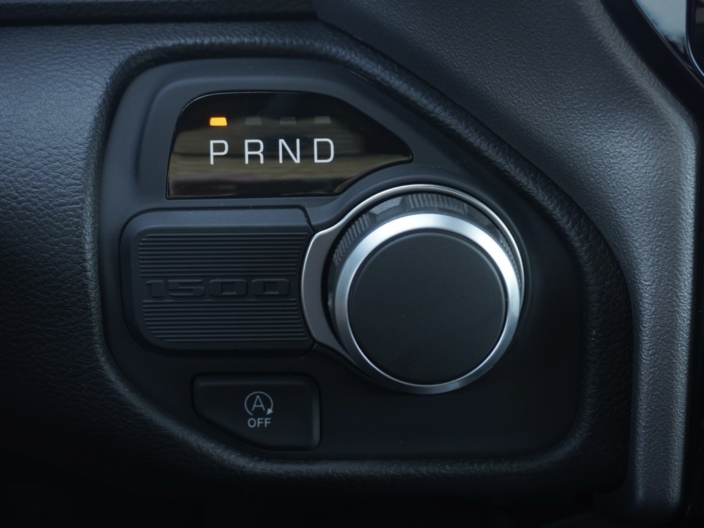 2026 Ram 1500 Big Horn Night Edition photo 15