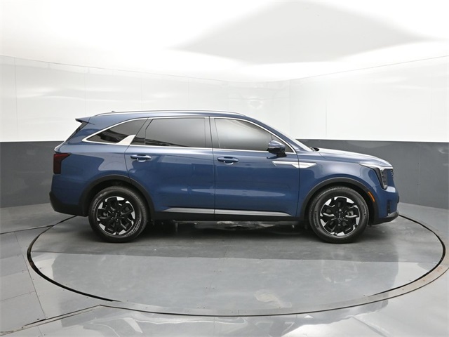 2025 Kia Sorento S photo 20