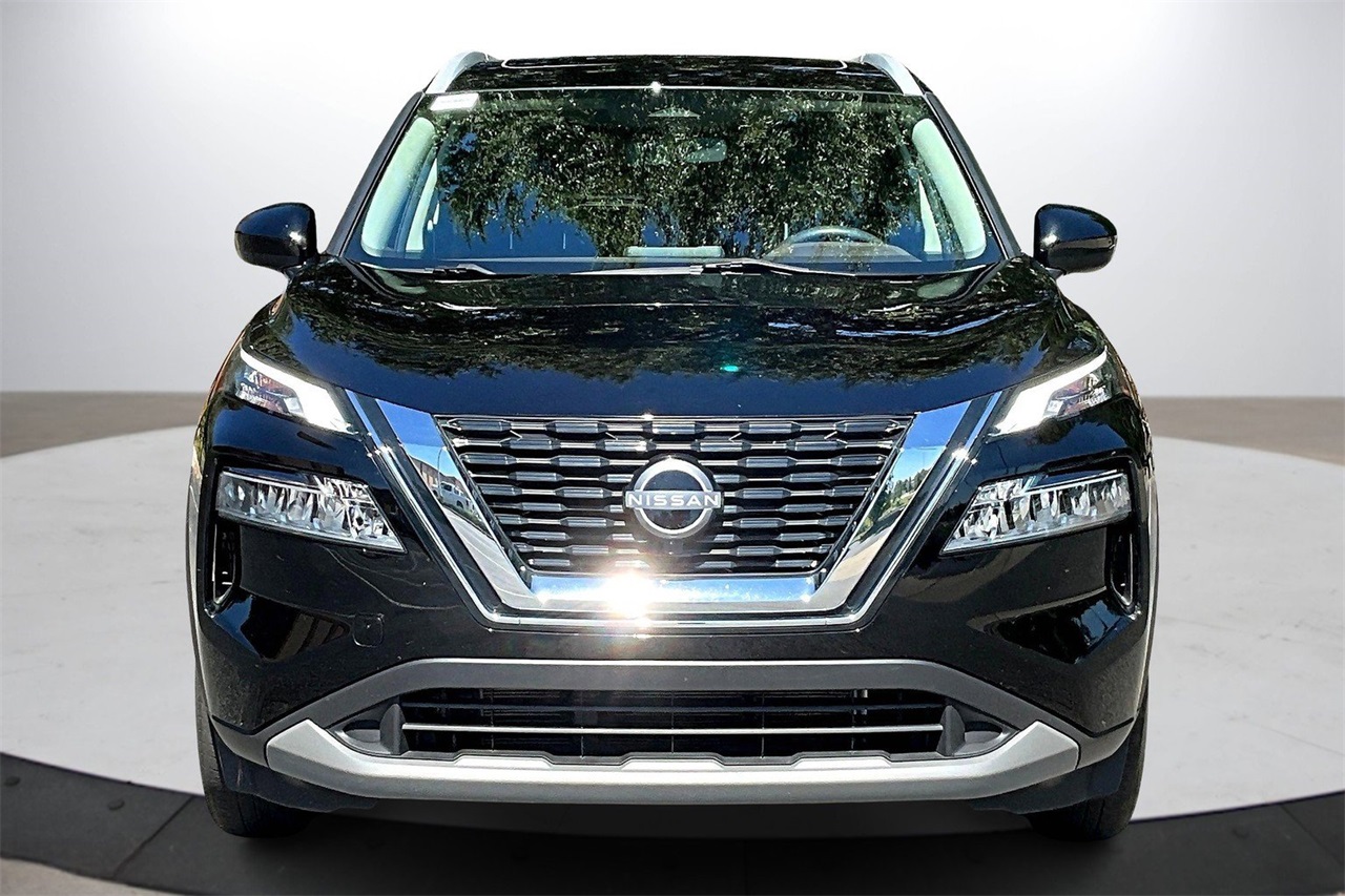 2023 Nissan Rogue SV photo 3