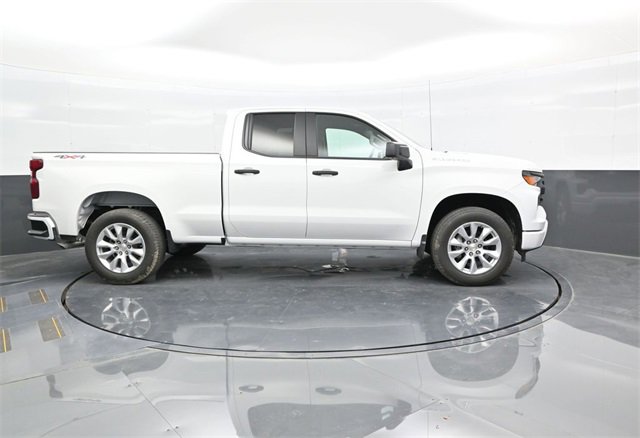 2026 Chevrolet Silverado 1500 Custom photo 8