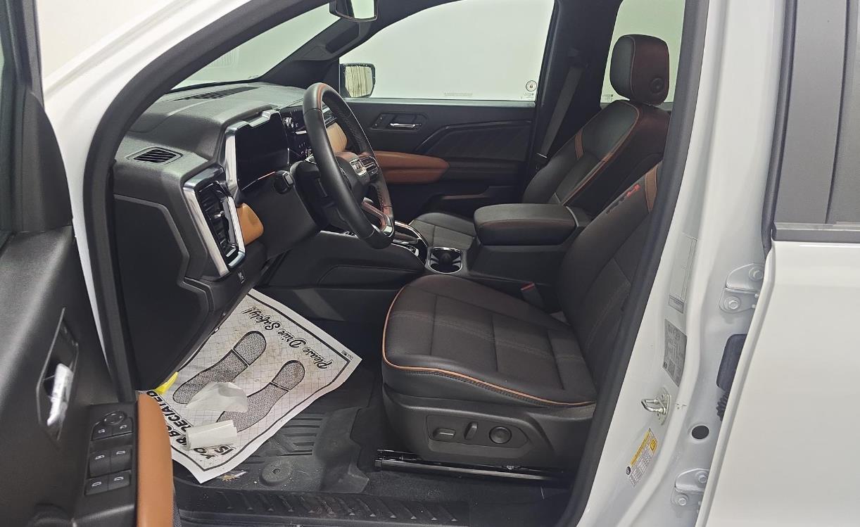 2023 Gmc Canyon AT4 photo 3