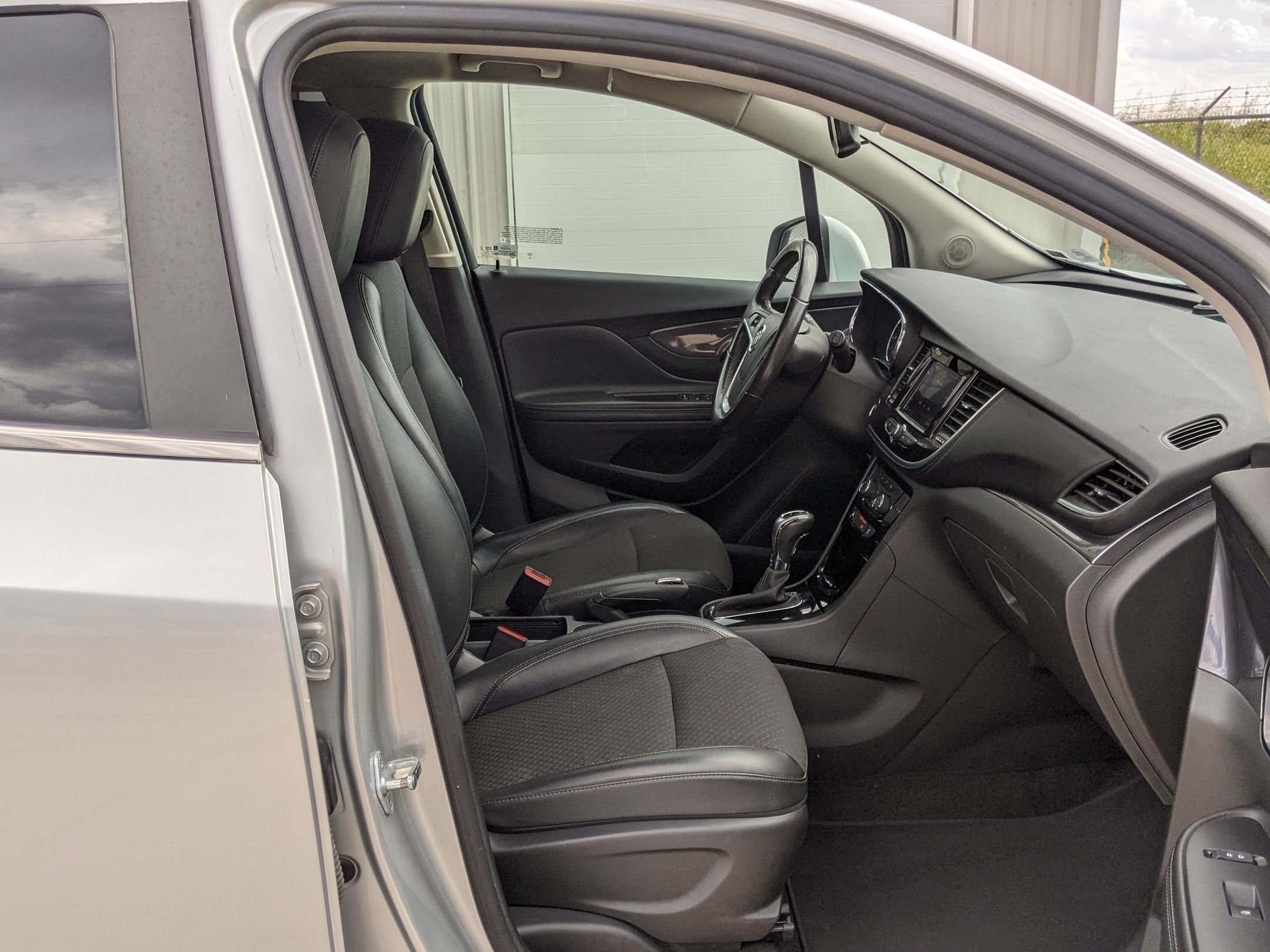 2022 Buick Encore Preferred photo 24
