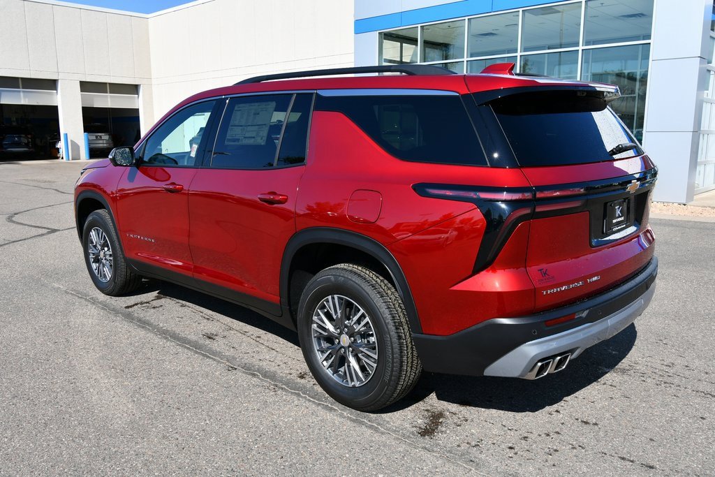 2026 Chevrolet Traverse photo 4