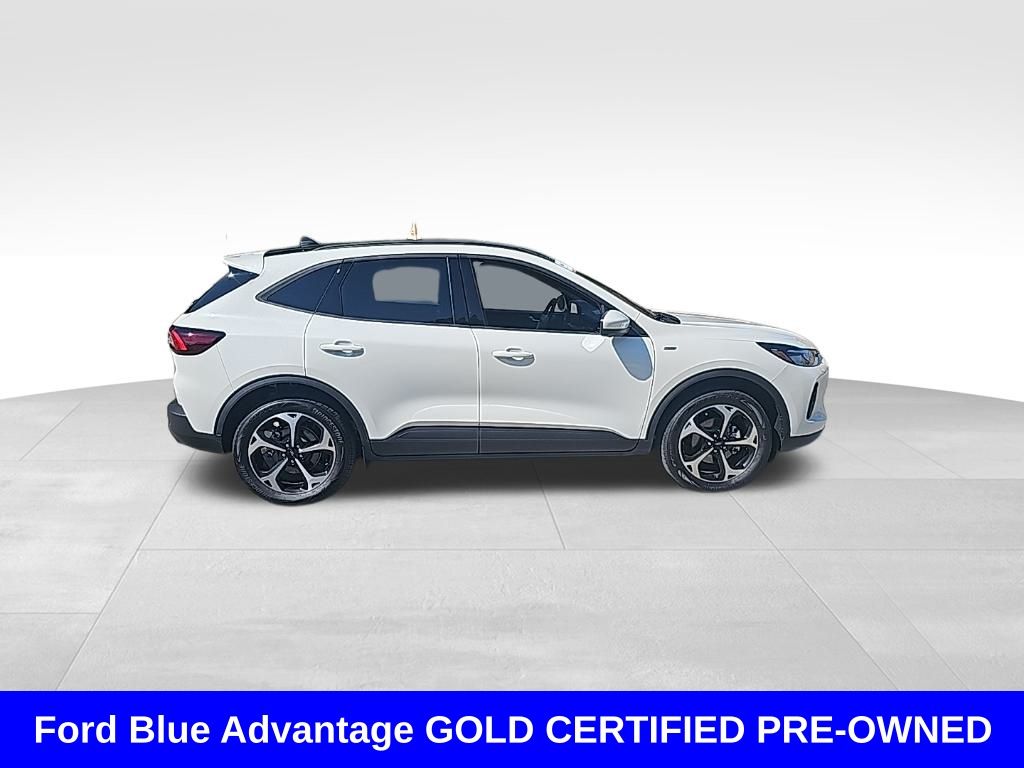 2025 Ford Escape ST-Line Select photo 3