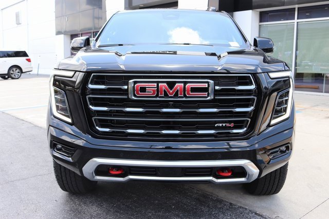 2025 Gmc Yukon AT4 photo 2