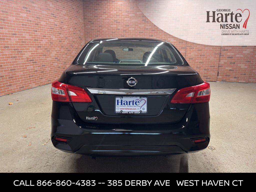 2017 Nissan Sentra S photo 3