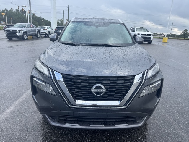 2023 Nissan Rogue SL photo 2