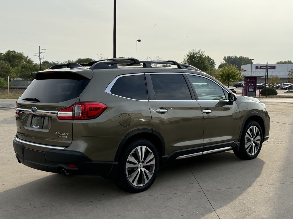 2022 Subaru Ascent Touring photo 7