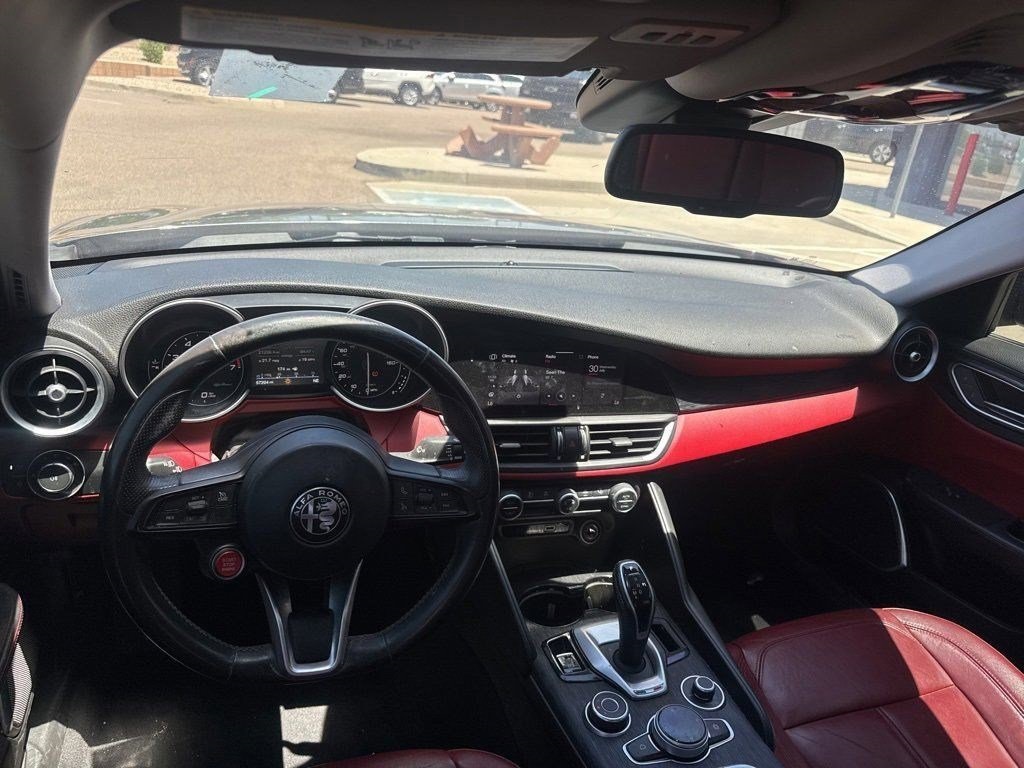 2020 Alfa Romeo Giulia Base photo 11