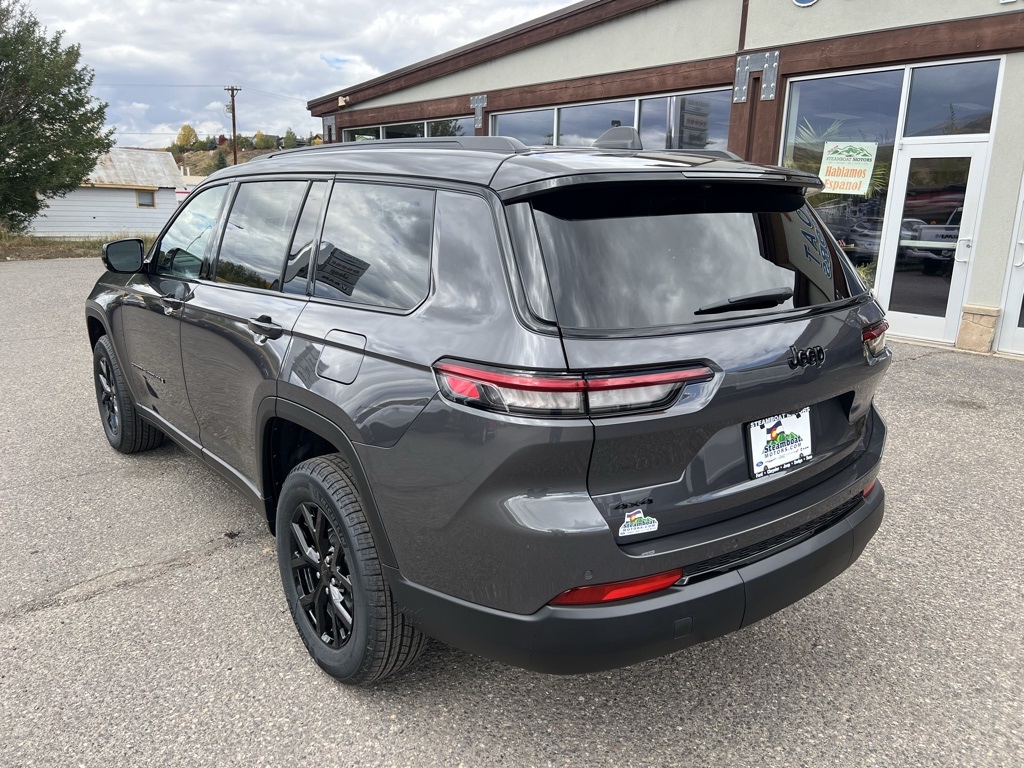 2025 Jeep Grand Cherokee Altitude X photo 2