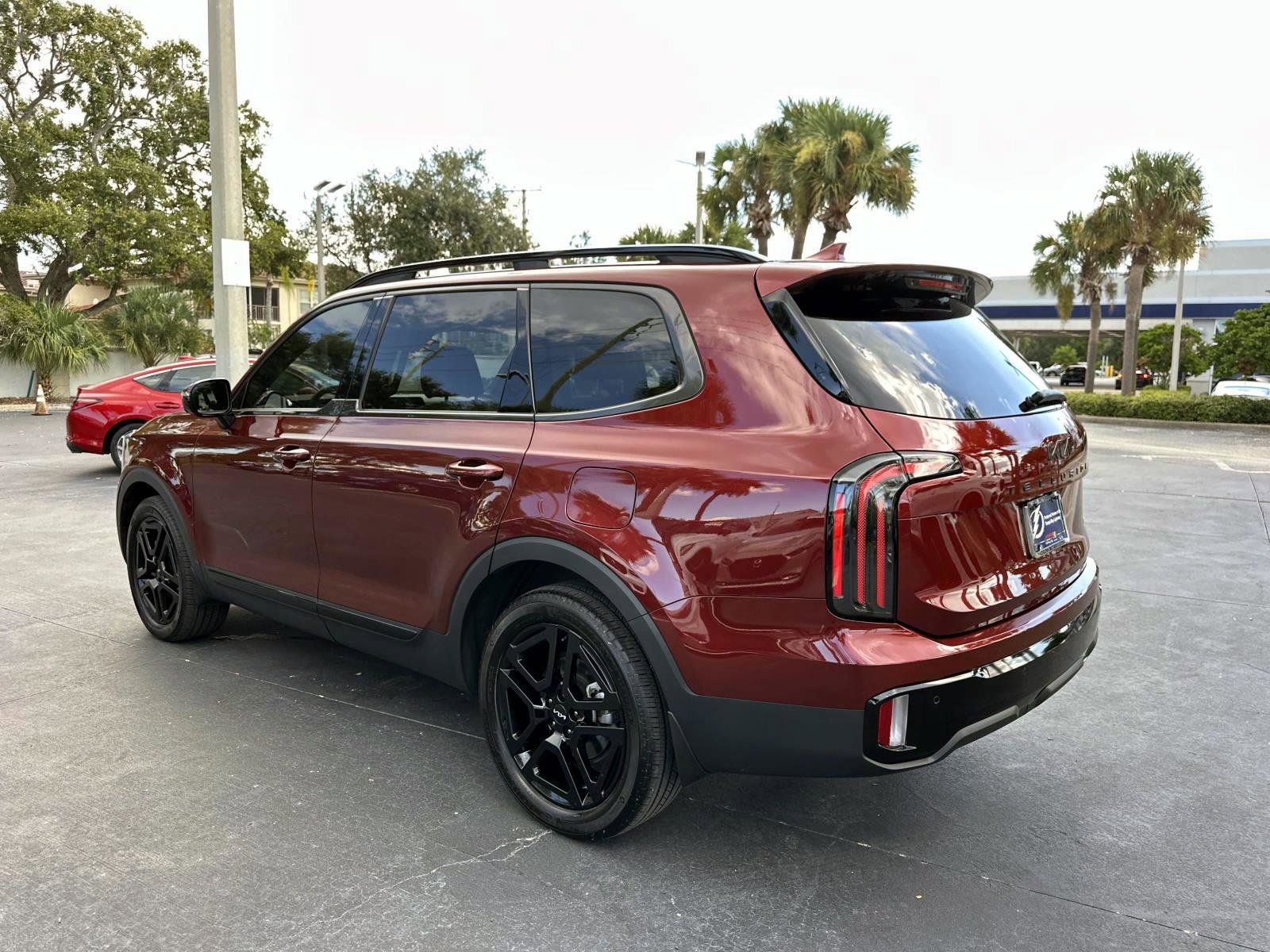2024 Kia Telluride SX Prestige X-Line photo 2