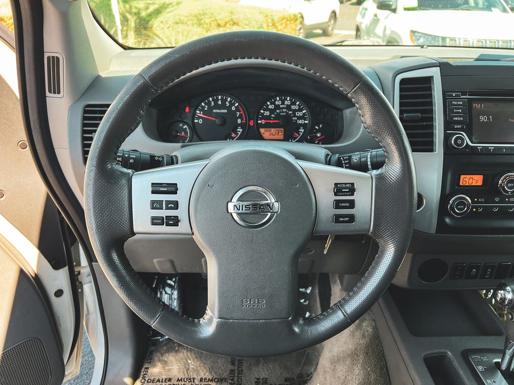 2017 Nissan Frontier SV photo 18