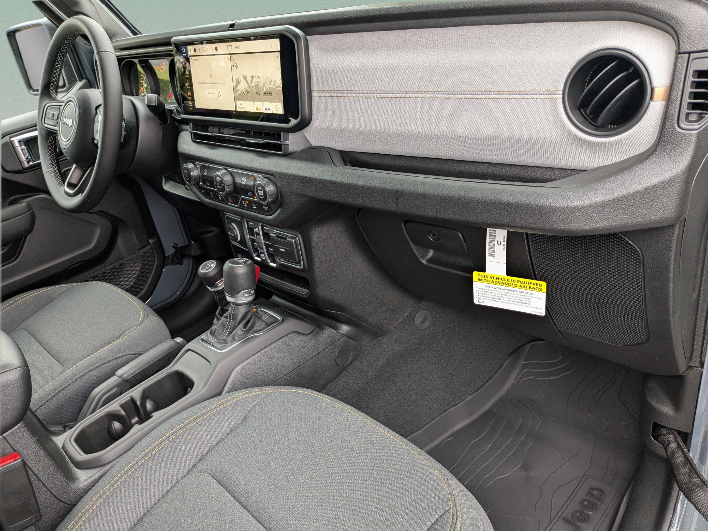 2025 Jeep Gladiator Sport S photo 9