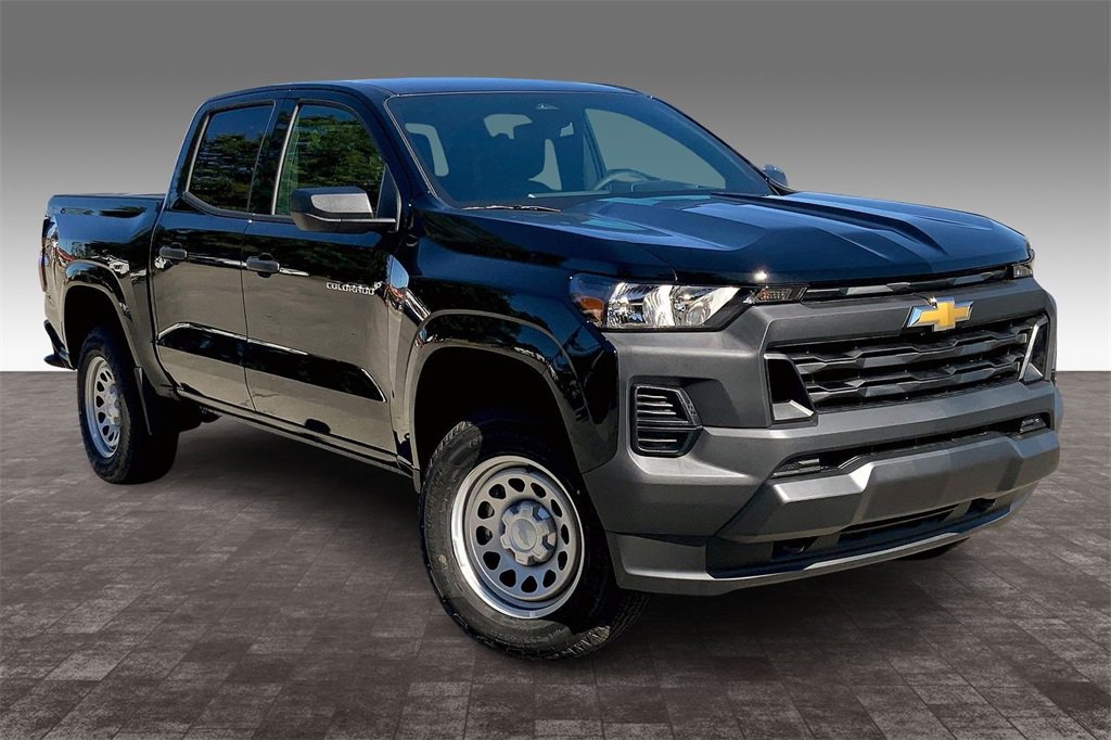2026 Chevrolet Colorado Work Truck's photo