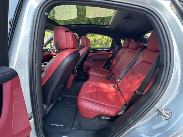 2023 Porsche Cayenne Coupe Base photo 18