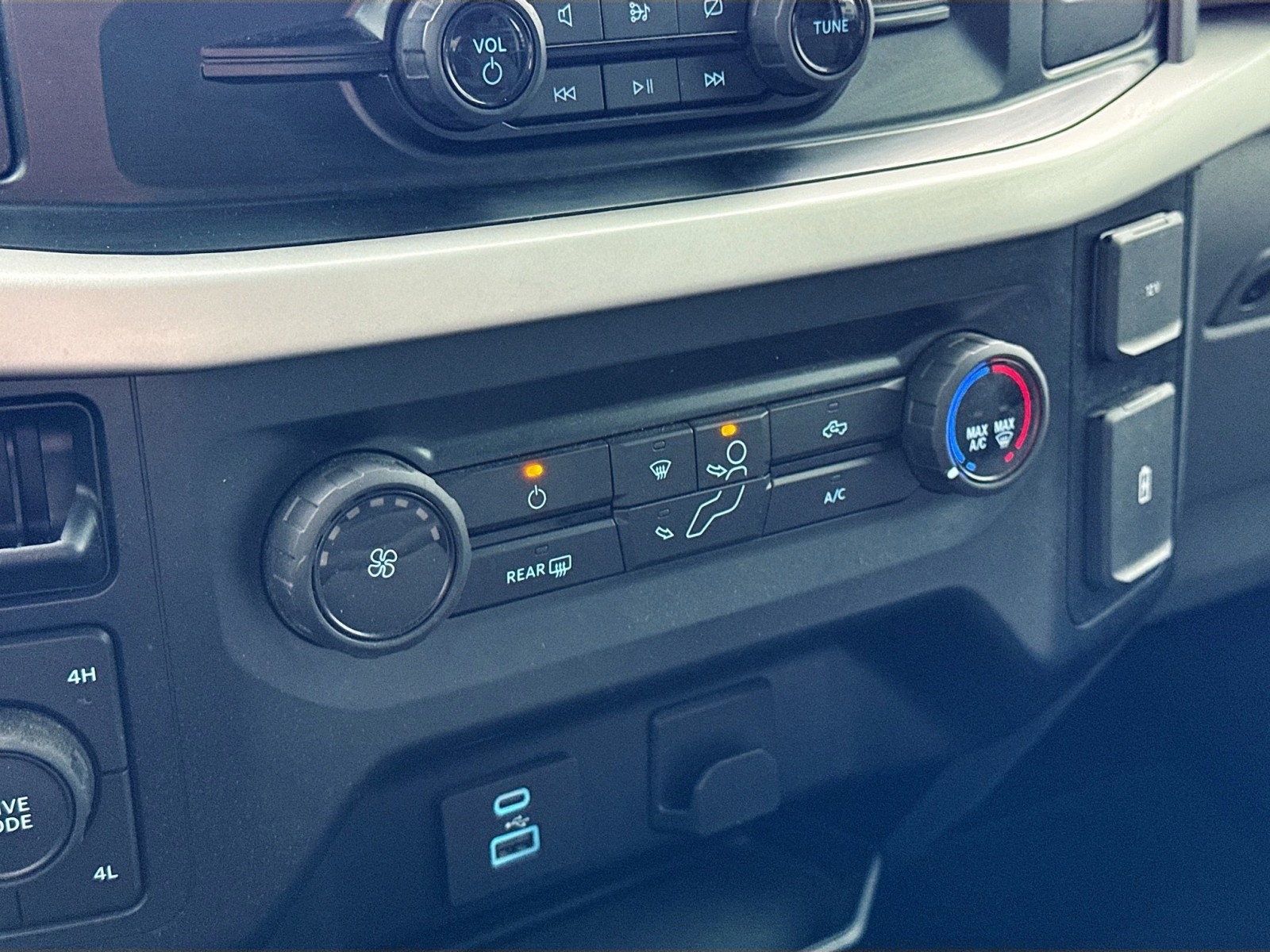 2023 Ford F-150 XLT photo 15