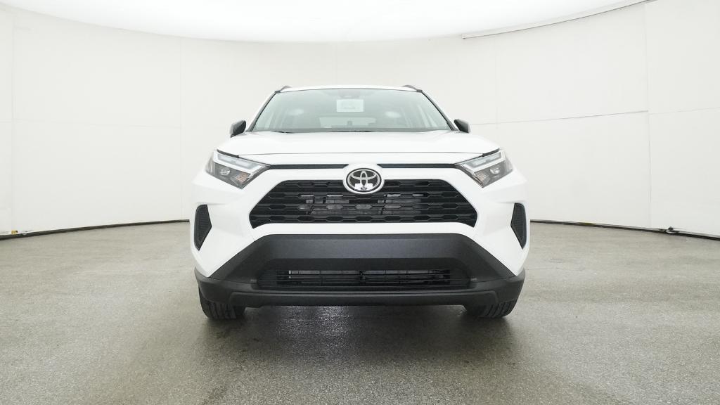 2025 Toyota RAV4 Hybrid LE photo 2