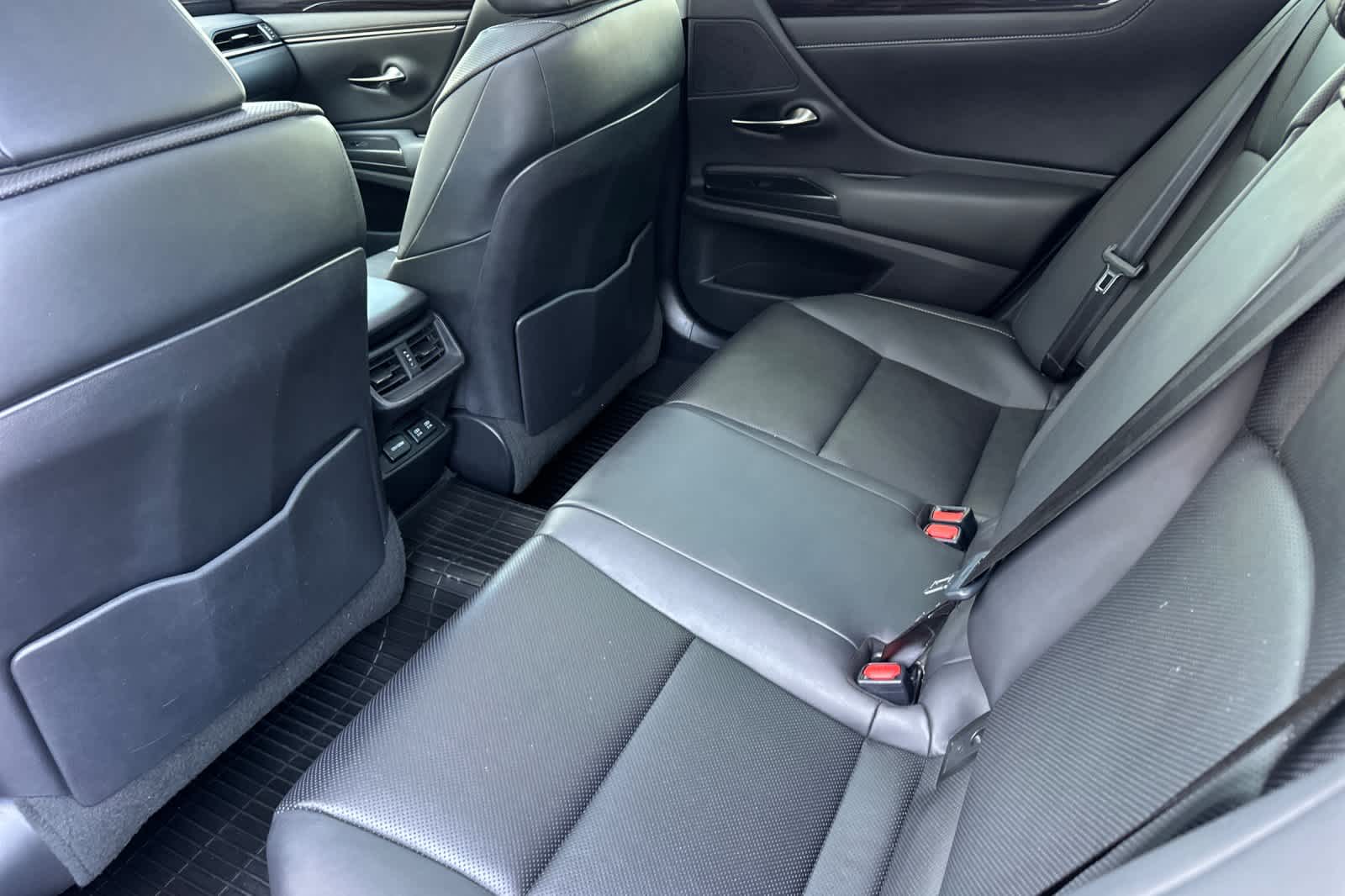 2020 Lexus ES 350 Premium photo 4