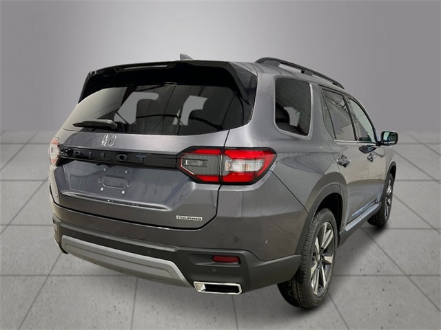 2025 Honda Pilot Touring photo 7