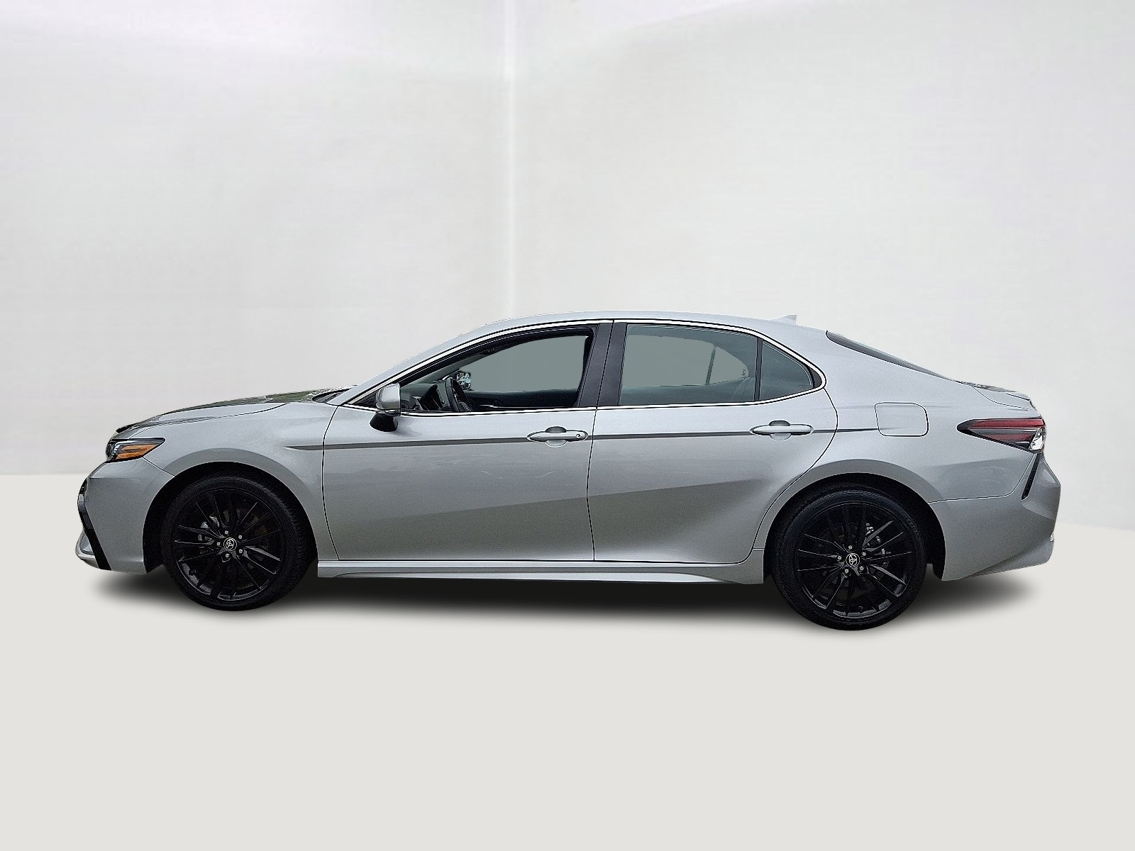2023 Toyota Camry XSE photo 8