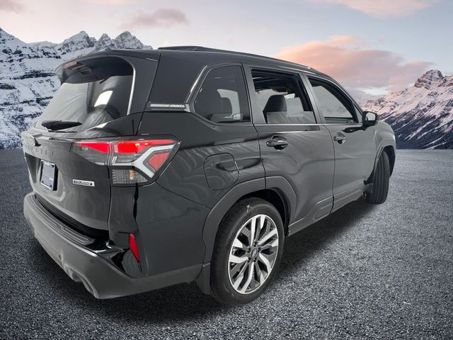 2025 Subaru Forester Touring photo 3